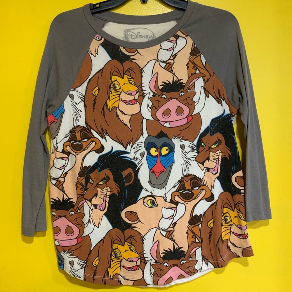 Disney lion king T-shirt